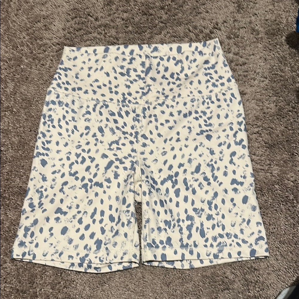 Yogalicious Blue and White Bike Shorts with High-Waisted Fit
